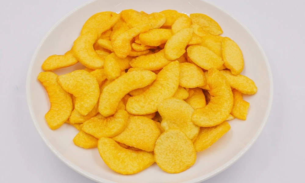 Vacuum Fried Yellow peachchips mouthwatering product-1000-600